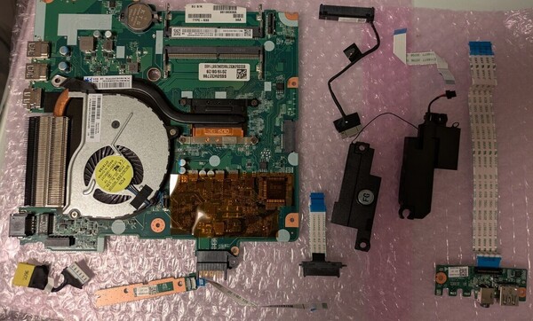 NEC VersaPro PC-VRL23FB6S4R5 Core i3-7020U マザーボード (メモリ/HDDなし) 管KTT2