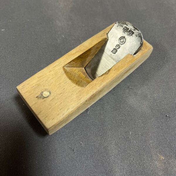 即決 吉彦 四方反り鉋 身幅24mm 即使用可 japanese plane woodwork №8624
