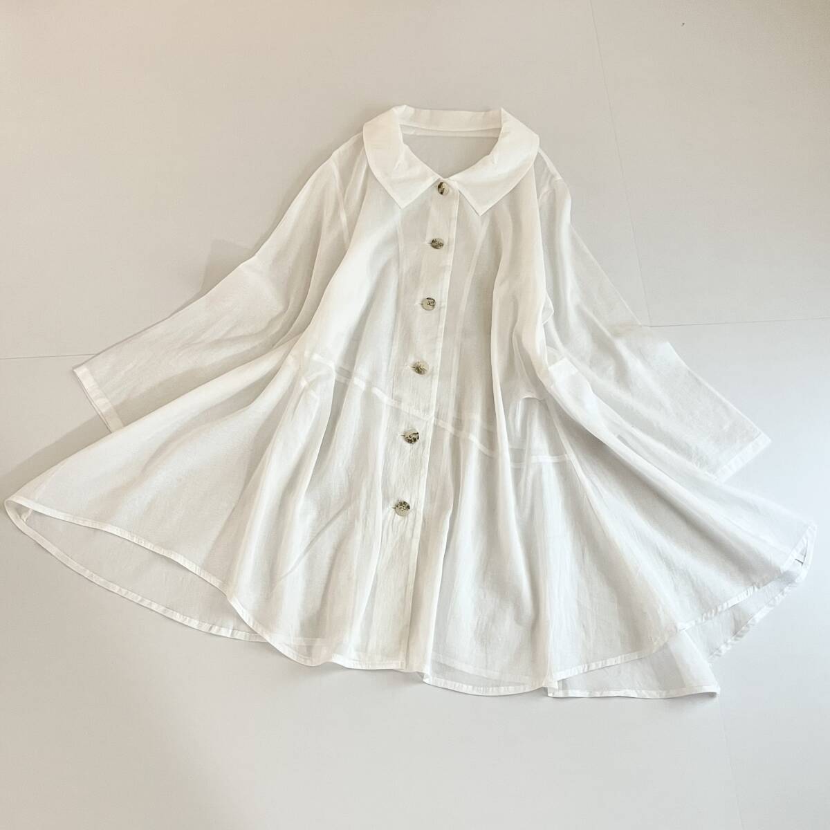 美品】慈雨ジウ シワ加工裾デザインブラウス シャツ Lサイズ