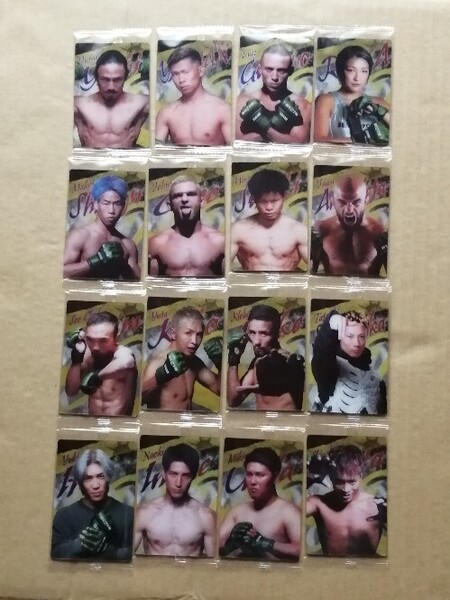 RIZIN ウエハース '24 カード 【16枚】伊藤裕樹 井上直樹 久保優太 クレベル 篠塚辰樹 神龍誠 鈴木博昭 矢地裕介 YA-MAN REINA 他 ライジン