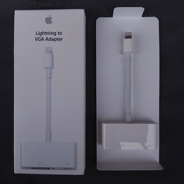 【送料込】 Apple Lightning to VGA Adapter MD825AM/A アップル