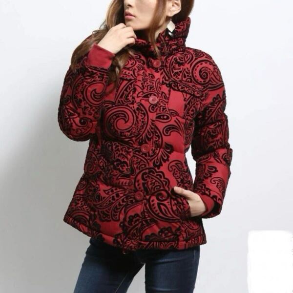 【送料無料】Desigual デシグアル コート ジャンパー アウター ジャケット 赤 ダウン 中綿 柄 M