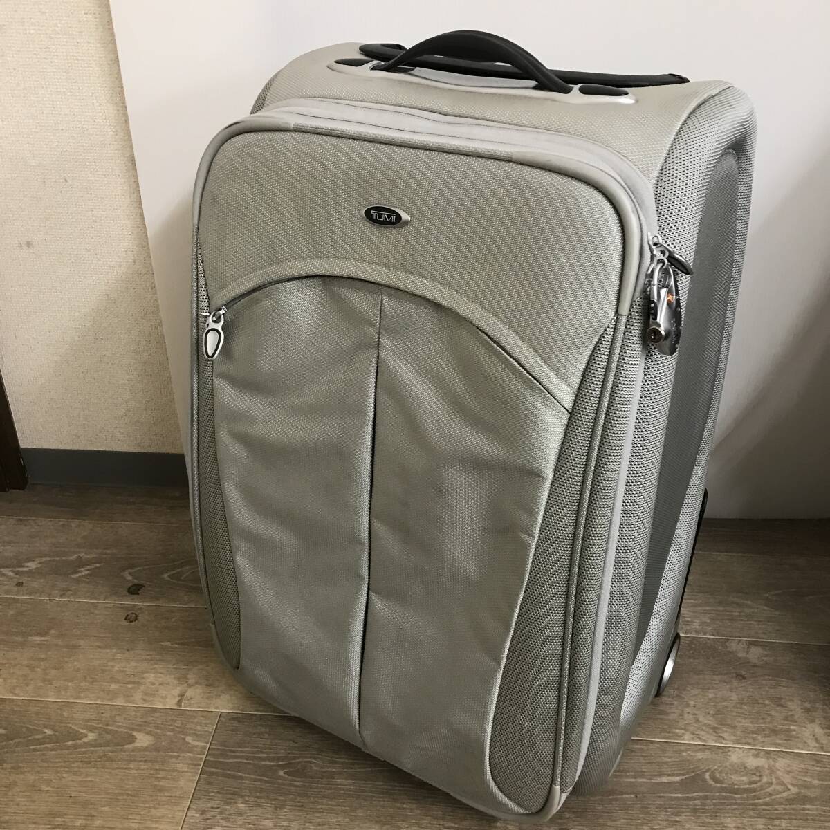 2025年最新】Yahoo!オークション -tumi キャリー 2輪の中古品 2025年最新】Yahoo!オークション -tumi キャリー 2輪の中古品