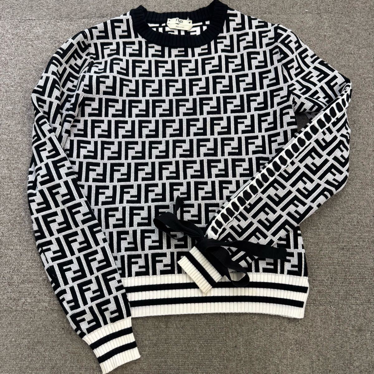 Yahoo!オークション -「(フェンディ fendi)」(長袖セーター