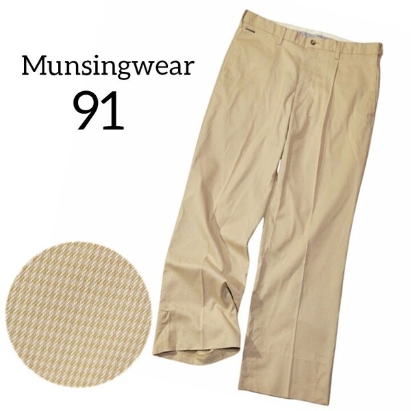 62 【Munsingwear】 マンシングウェア ストレッチ パンツ スラックス 91 ベージュ 千鳥格子 センタープレス 春夏 ゴルフウェア メンズ