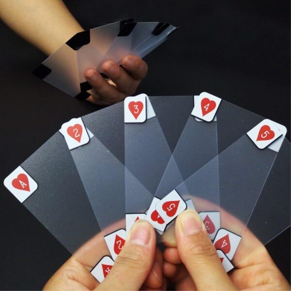 トランプ 透明 プラスチック 遊び ポーカー マジック 大富豪 手品 豪華 高級 パーティー テーブル ゲーム 持ち運び コンパクト (透明)