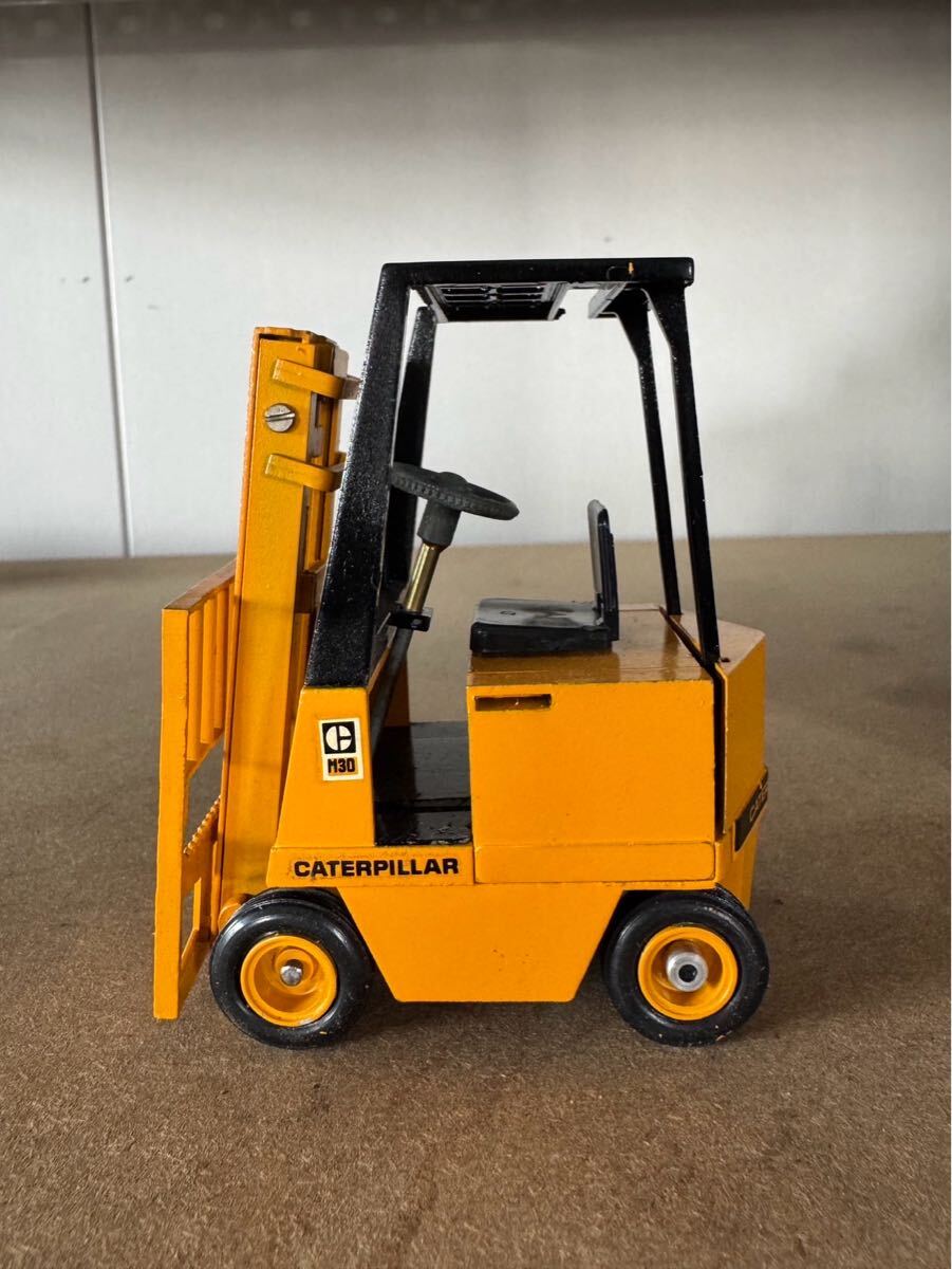 KOMATSU フォークリフト ミニチュア 非売品の通販 by エル's