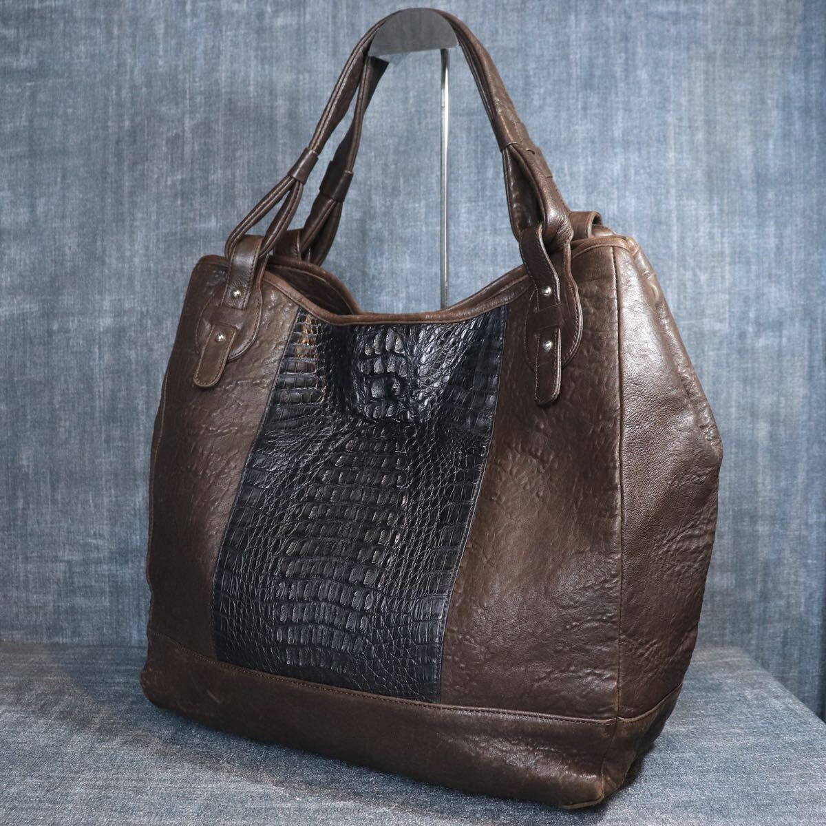 THOMAS WYLD 青 クロコダイル型押し 牛革トートバッグ バッグ