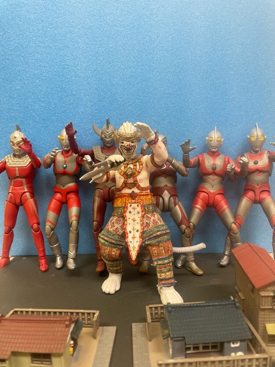 Yahoo!オークション -「ウルトラ6兄弟 怪獣軍団」(ウルトラマン Yahoo!オークション -「ウルトラ6兄弟 怪獣軍団」(ウルトラマン