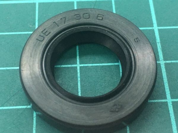 ダストシール 92049-1176 BALIUS バリオス/Ⅱ フロントホイール ZR250A ZR250B オイル カワサキ純正部品