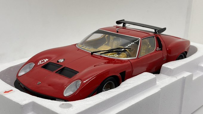 Amazon | メイクアップ IDEA 1/18 ランボルギーニ イオタ 1969