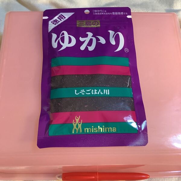 品薄一時値上 ゆかり 赤しそ 77g 1袋 仕入除500円超10%オマケ 2026/03 在庫2 送料負担別各1〜6出(多い程得)健康効果説明欄mini2迄(388