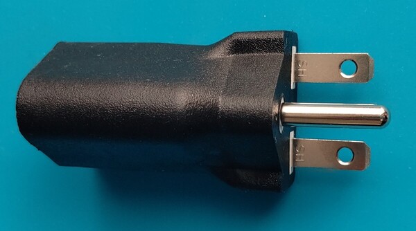 日本仕様 200V 100V 変換プラグ 15A 電源プラグ コンセント変換アダプター/NEMA 6-15 仕様 6-15P 557-0502-01