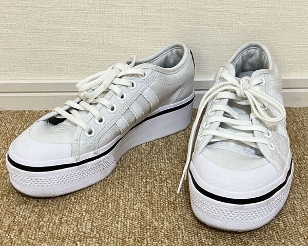 J095☆送料無料☆美品 adidas Originals/アディダス『GW3870 NIZZA PLATOFORM W 23.0CM』ニッツァ プラットフォーム W 中古スニーカー