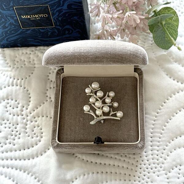 送料無料 美品 ミキモトMIKIMOTO パール ブローチ 幸福の木 シルバー ラージ 匿名発送