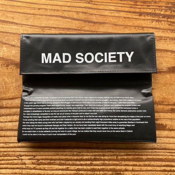 【アンダーカバー UNDERCOVER MAD STORE 限定 マッドストアー ブラック ポーチ 小物入れ artscabut期 5685 JUN TAKAHASHI JONIO】