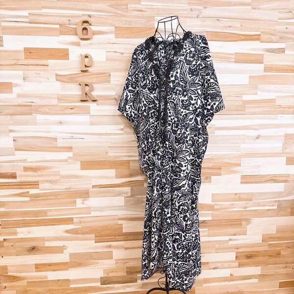希少サイズ【ザラ】オーバーサイズ ロング ワンピース ボタニカル XXL 黒×白【HFby6PR】レディース・洋服・春夏【4KJU】