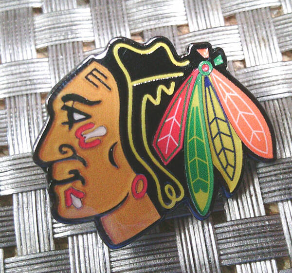 《PN羽飾住民BH氷》■新品 ◇ シカゴ・ブラックホークス Chicago Blackhawks NHL カナダ アメリカ アイスホッケー■金属ピンバッジ バッチ