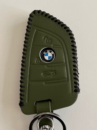 牛革ぴったりフィット BMW Xタイプ スマートキーケース カーキ色縫い糸黒 1