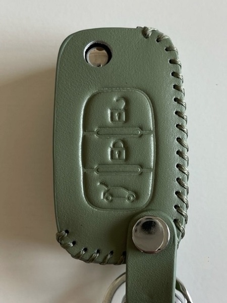 牛革ジャストFIT スマートフォーツー スマートキーケース モスグリーン色 1