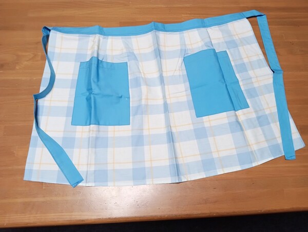 サロンエプロン 前掛け 水色大きな格子 綿100 ハンドメイド