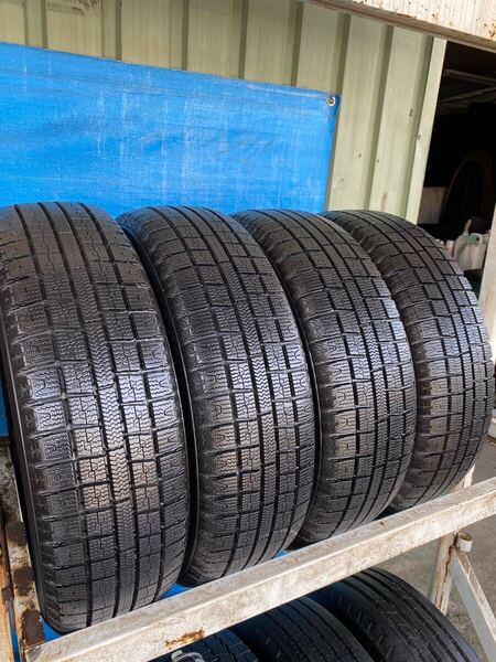 TOYO GARIT 155/65/14 4本セット送料込み。 スタッドレスタイヤ