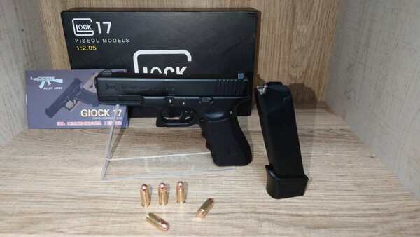 精巧1/2スケール ミニチュアガン GLOCK 17