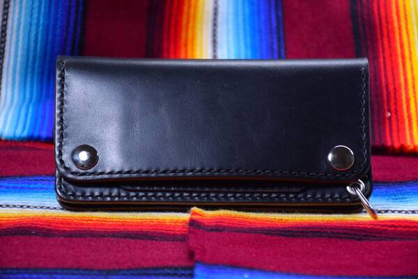 Leather works ★ トラッカーウォレット ホースバット HORSE BUTT 馬革 黒 茶芯 手縫い 経年変化 ★
