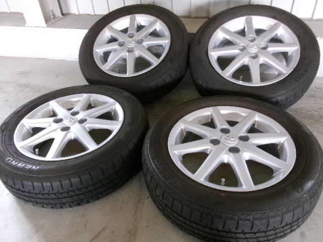 送料込 アクアやヤリス他に トヨタ 純正ホイール 15×5.5J P100 4