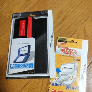 ◆送料無料◆newニンテンドー2DS LL★2点set フェルトポーチ マジックテープ開閉で簡単 ILX2L233 & 液晶保護フィルム★気泡ゼロ ILX2L224