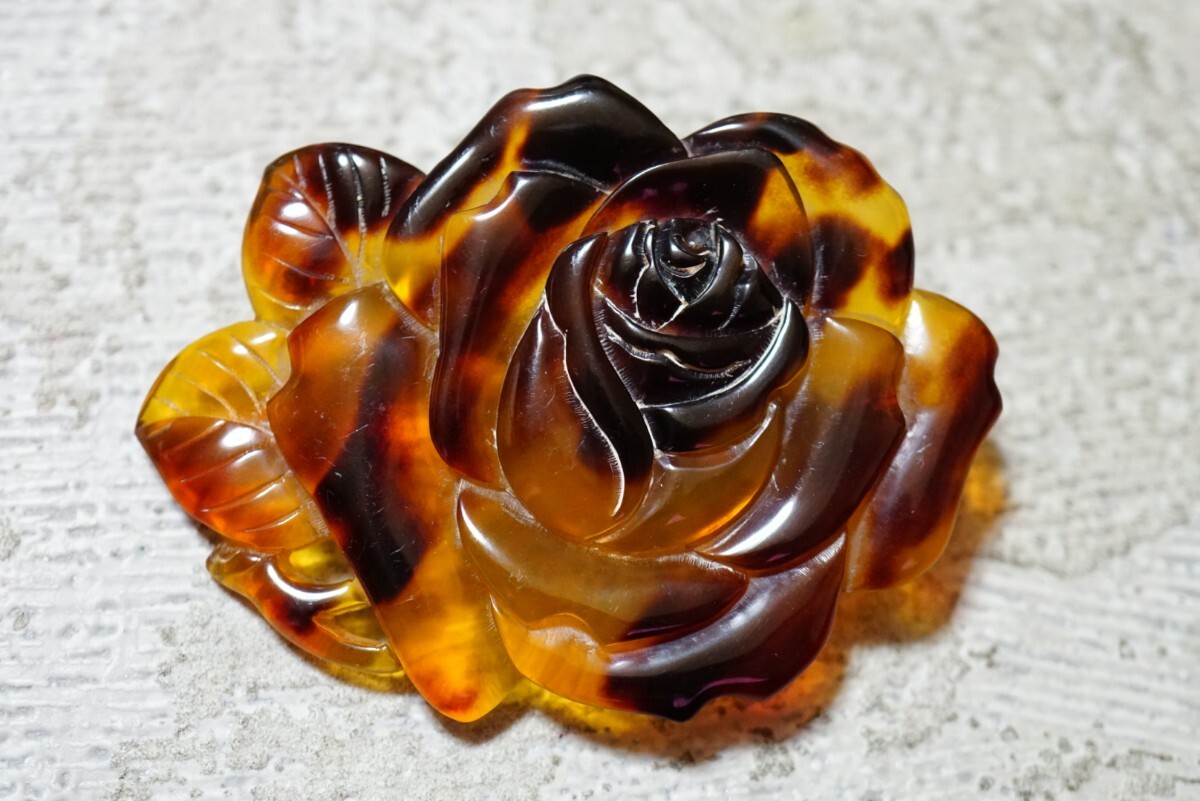 Yahoo!オークション -「花フラワーブローチ」(べっ甲) (ブローチ Yahoo!オークション -「花フラワーブローチ」(べっ甲) (ブローチ