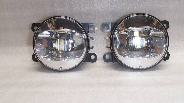 Valeo 15w LEDフォグランプ MH23s ワゴンRスティングレー外し エブリィ ジムニー ハスラー スペーシア スイフト 90015371 外車の純正品