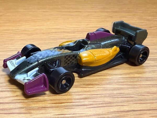 トミカ No.14 フォーミュラ ルノー 3.5