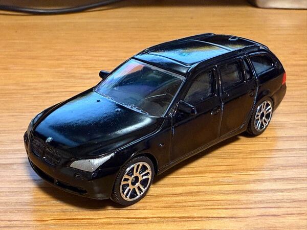 マジョレット ミニカー BMW 5ツーリング