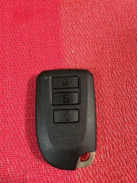 送料無料トヨタ 純正 スマートキー 3ボタン基盤 007YUUL0776 スペイド ポルテ ハイエース 等 左パワースライドドア キーレス 匿名配送(405)