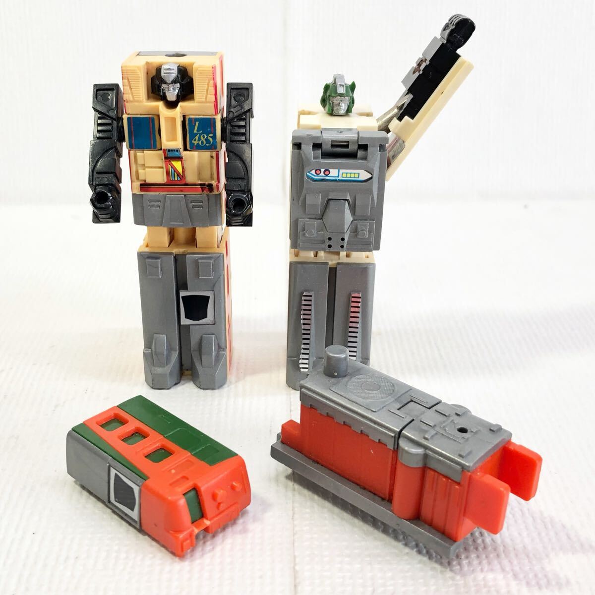 mBU592c [当時物] 旧タカラ TF C-131 トレインボット 重連合体