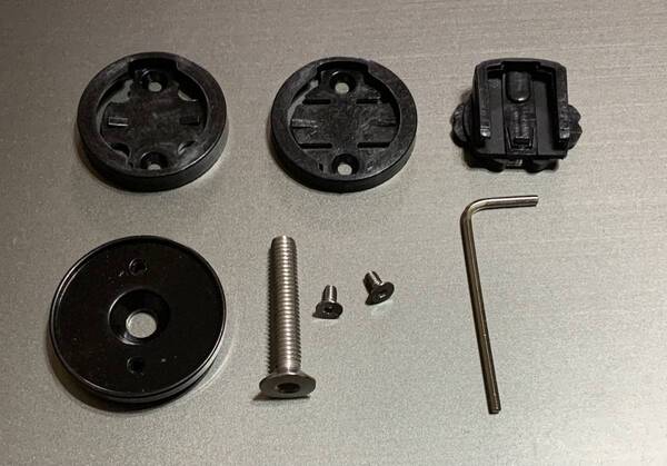 【送料無料】サイコン トップ キャップ マウント 黒 ブラック ガーミン キャットアイ ブライトン ステム GARMIN Bryton Cateye