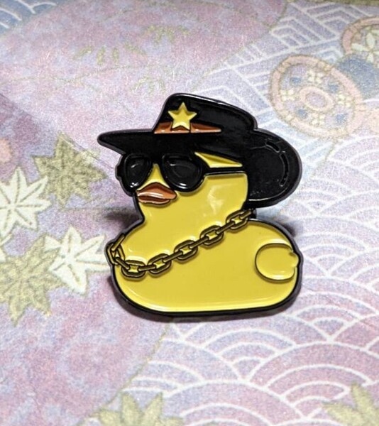 送料無料 ひよこ ヒヨコ ヤンキー ピンブローチ ピンズ PINS バッジ バッヂ アメリカン雑貨 スマアク