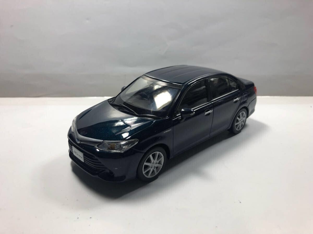 Amazon | 1/30 ミニカー アクア AQUA 後期 カラーサンプル