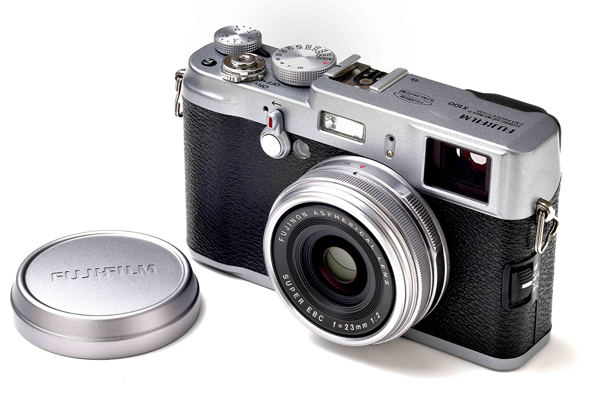 FUJIFILM X100F用に揃えたアクセサリー9つ！実際に買ったもの