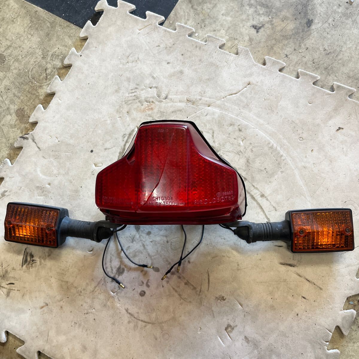 Yahoo!オークション -「rz250r 29l」(テールランプ) (純正品)の Yahoo!オークション -「rz250r 29l」(テールランプ) (純正品)の