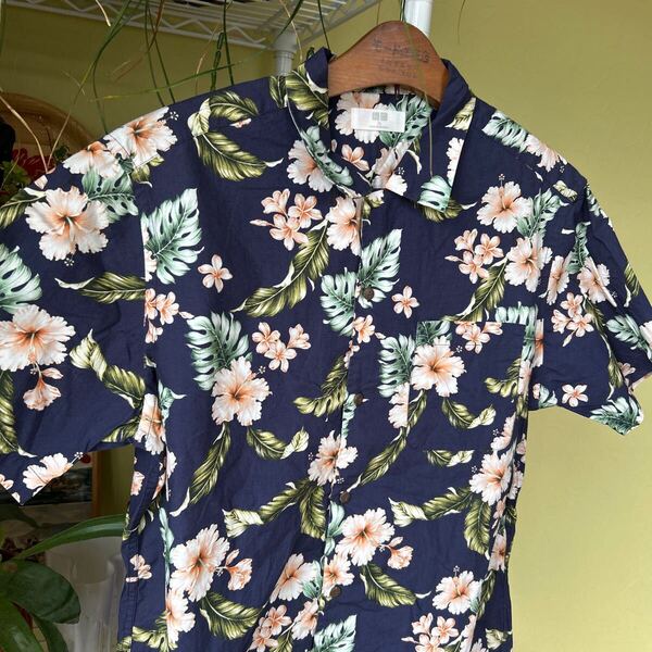 ユニクロ アロハシャツ 紺 ハイビスカス XL