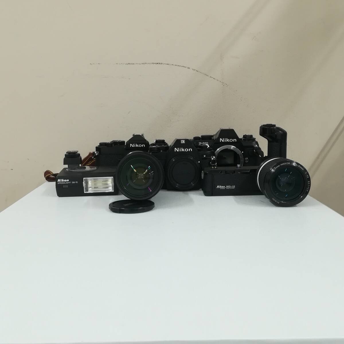 Yahoo!オークション -「nikon em」の落札相場・落札価格