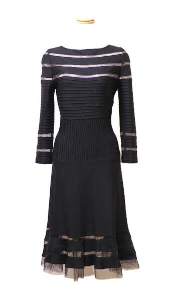 TADASHI SHOJI タダシショージ BLACK ワンピース 「XS」/ 9号程度