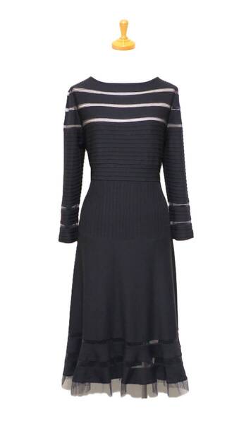 TADASHI SHOJI タダシショージ BLACK ワンピース 「S 」/ 9号程度