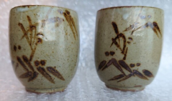 唐津焼 湯のみ ぐい呑み コップ ペア 2点 セット 佐賀 焼物 陶磁器 茶器 酒器 陶器 父の日 プレゼント