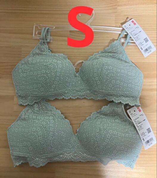 【2枚セット】新品 ユニクロ ワイヤレスブラ/ストレッチレース Sサイズ