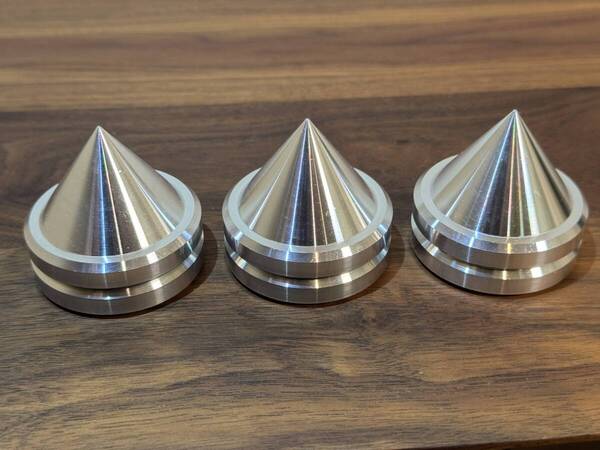 K.Racing Audio Design DEVICE001 インシュレーター アルミスパイク 3個セット ② Silver Running