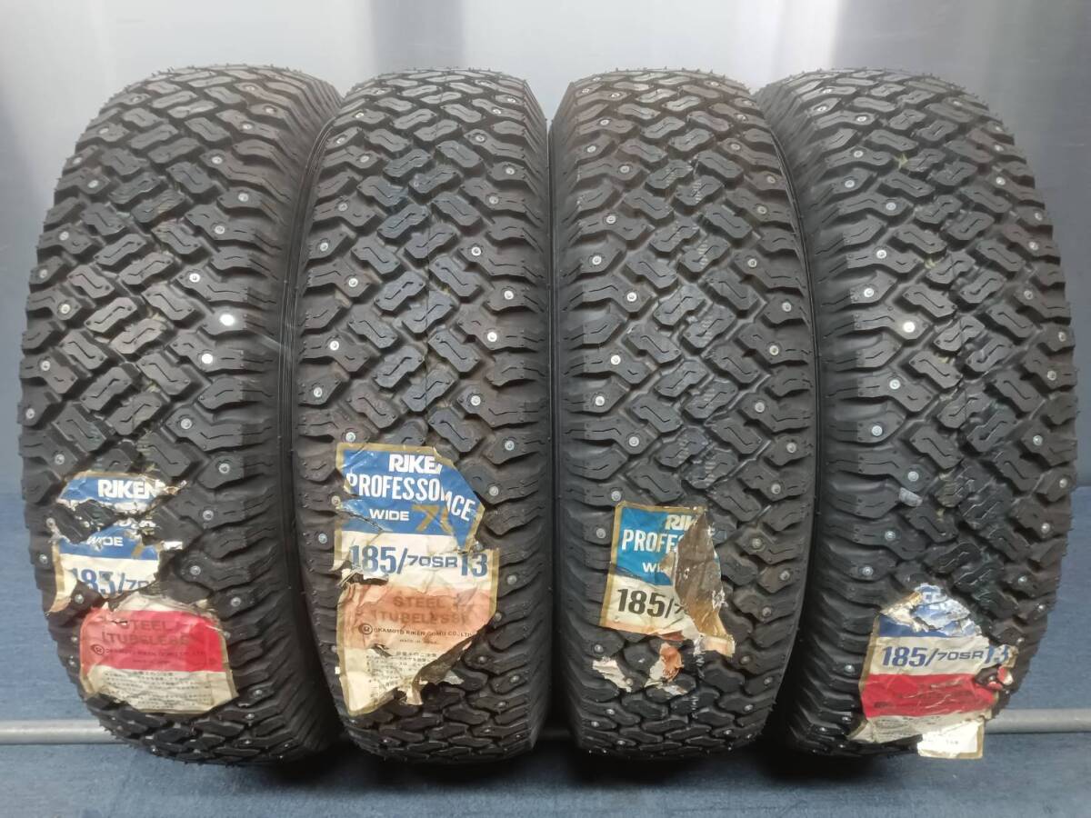 中古スパイクタイヤ 165SR13 4本セット トーヨー Zラジアル 28