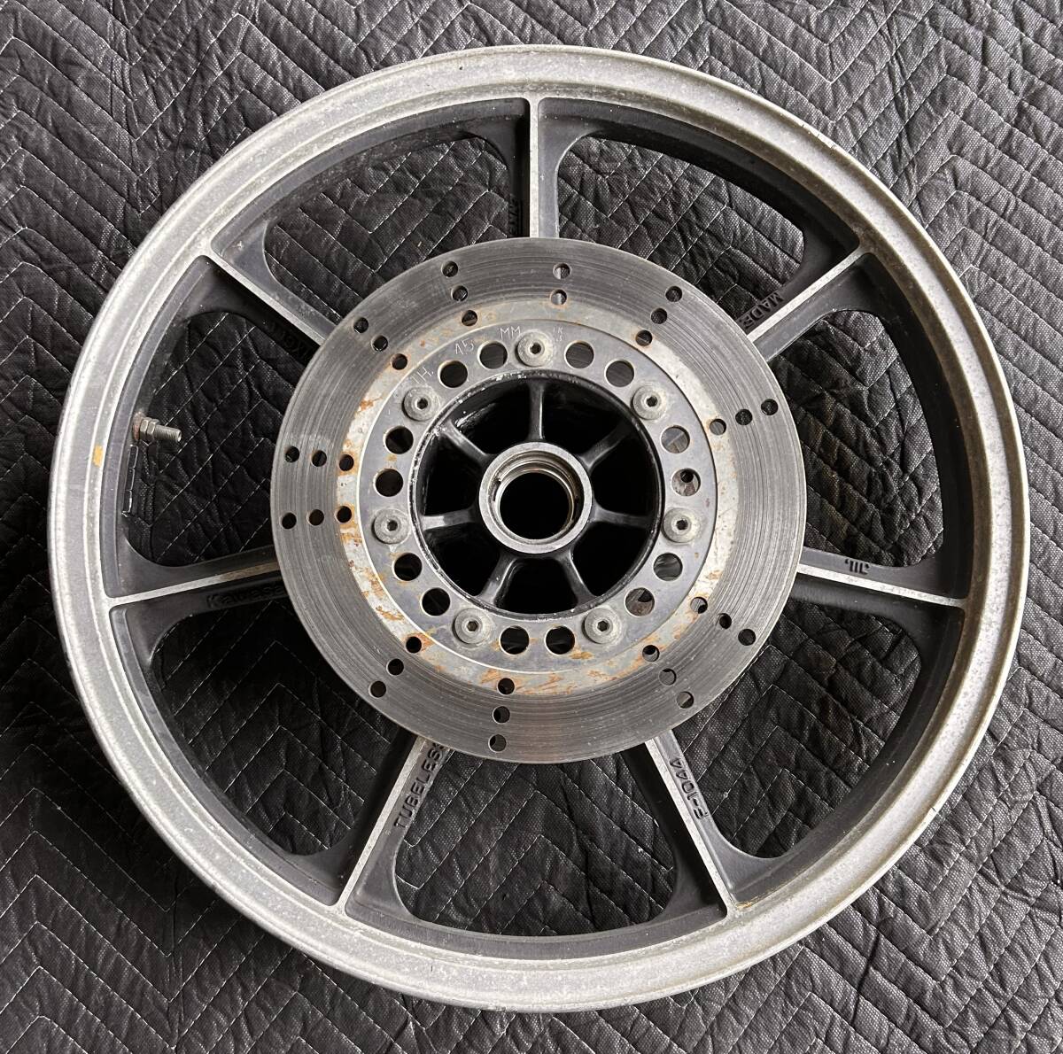 Yahoo!オークション -「カワサキ kz1000 ホイール」の落札相場 Yahoo!オークション -「カワサキ kz1000 ホイール」の落札相場
